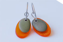 Perspex/Stone Earrings - Stg Silver/Perspex/Beach pebbles - Ref# 0105